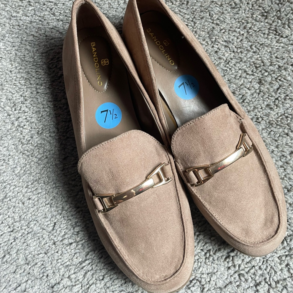 Loafers with gold accent